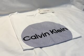 Calvin Klein Shirt White on Blue Circle Center Logo US Medium